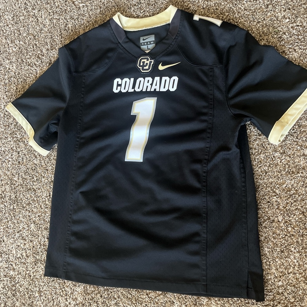 Large Nike men’s CU buffaloes jersey.
